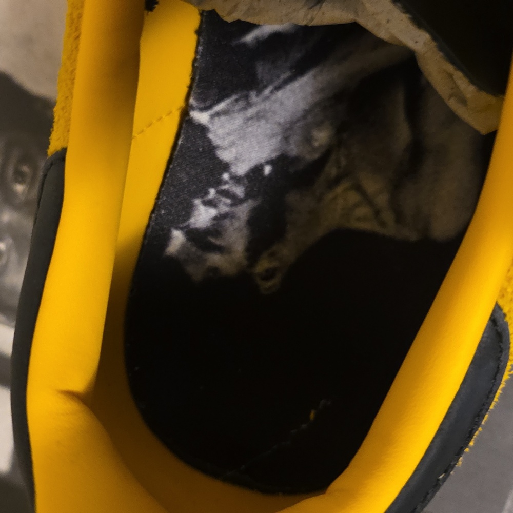 NEW Adidas Jabbar Low Black Yellow - Picture 3 of 8